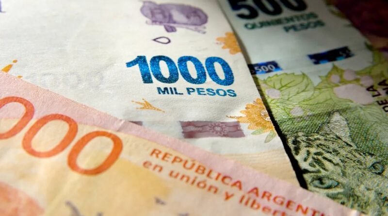 Nación fijó el aumento del salario mínimo en 234.315 pesos