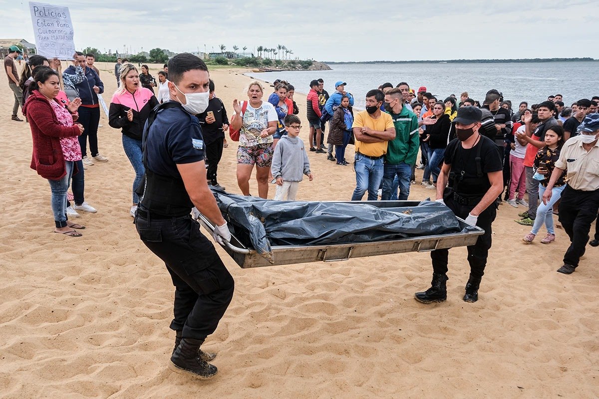 Un Pescador Cayó De Su Embarcación Y Murió Ahogado Sobre El Río Paraná